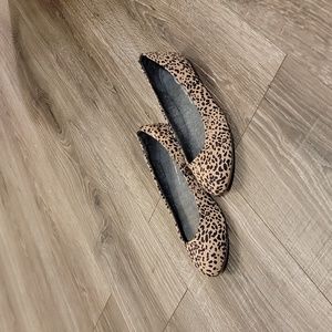 Leopard print ballet flats